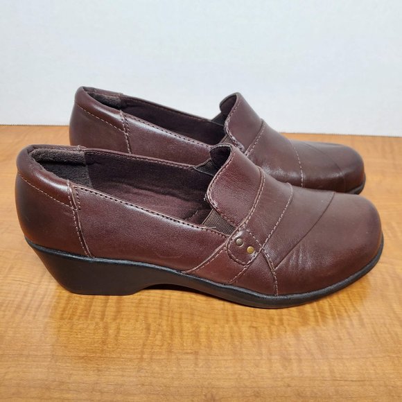 clarks may marigold brown